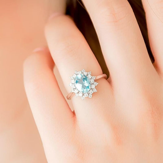Oval Aquamarine Ring