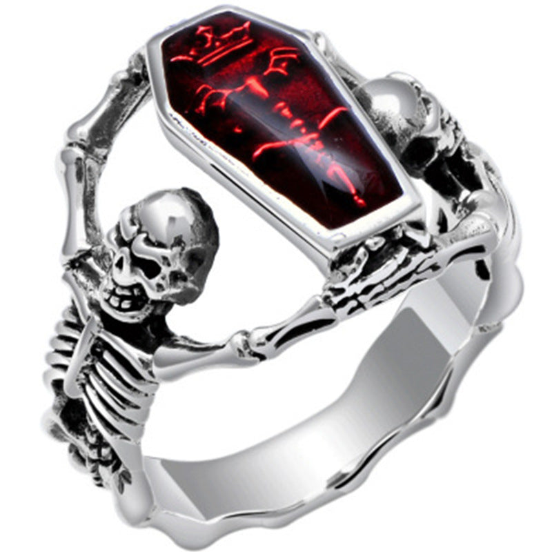 Bague cercueil avec tête de mort