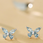 Petites boucles d’oreilles puces papillon en zircon