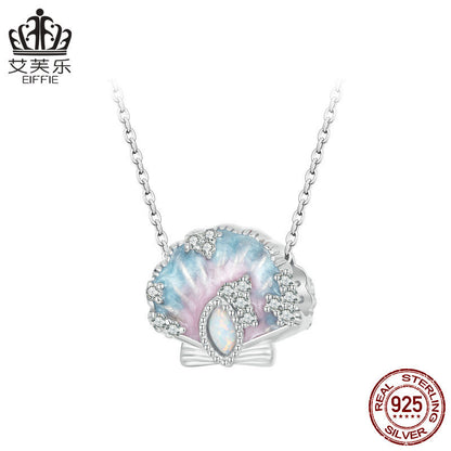 Collar de conchas de magia oceánica