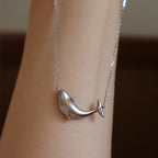 Collar de estilo ballena en plata de ley