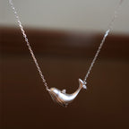 Collar de estilo ballena en plata de ley