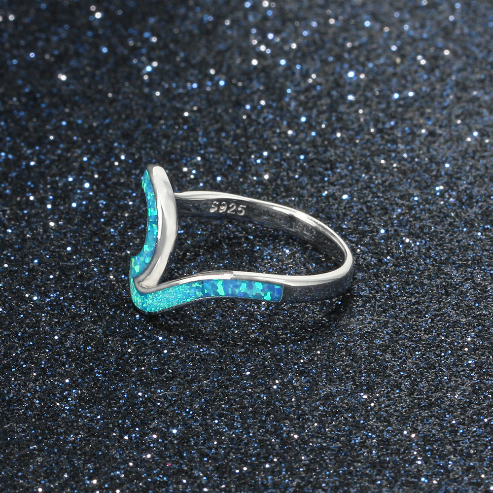 Anillo de plata de ley con ópalo azul y ola azul
