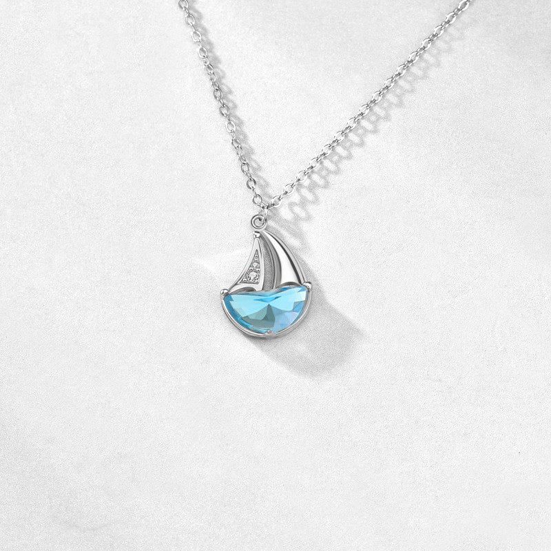 Collier bateau ondulé en argent sterling et topazes