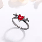 Anillo ajustable gótico rojo con ala de corazón 