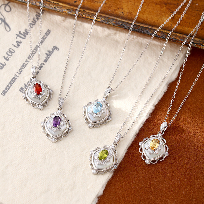 Collar para mujer que no se deslustra: colgante de cristal natural, cadena de clavícula de diseño exclusivo.
