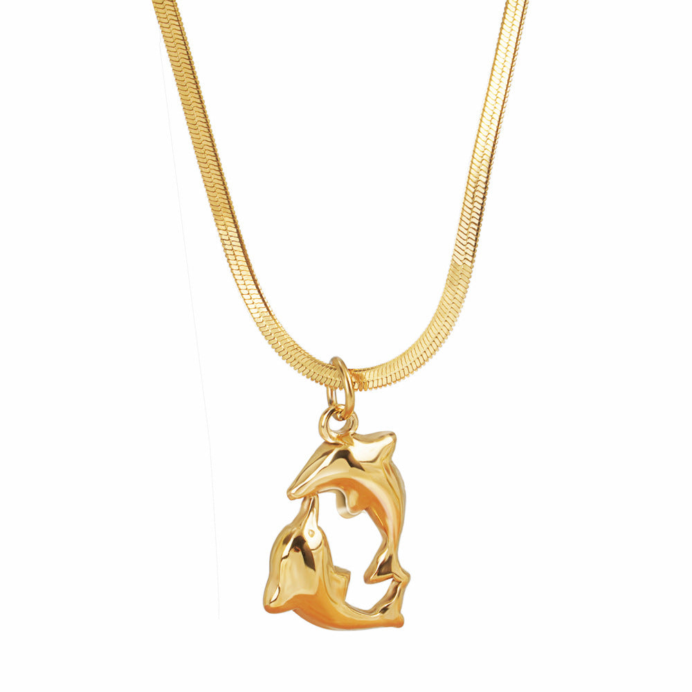 Collar de plata de ley con amor de delfín