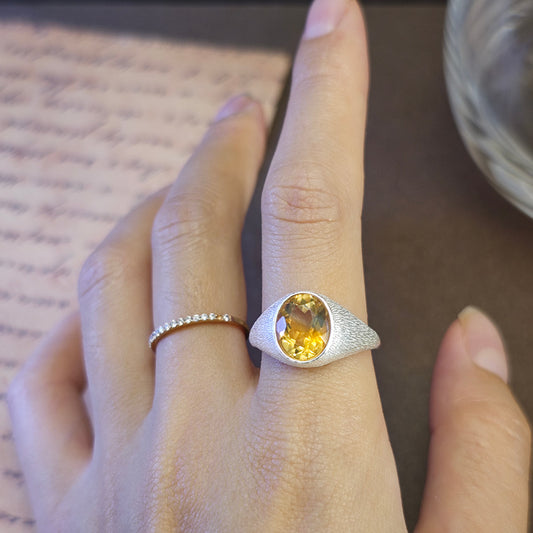 Classic Citrine Ring