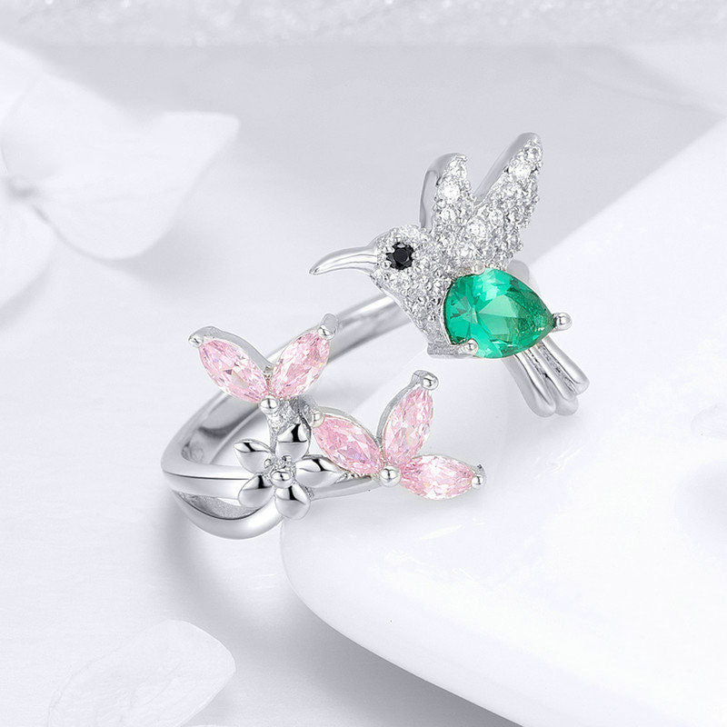 Hummingbird Flower Picking Ring